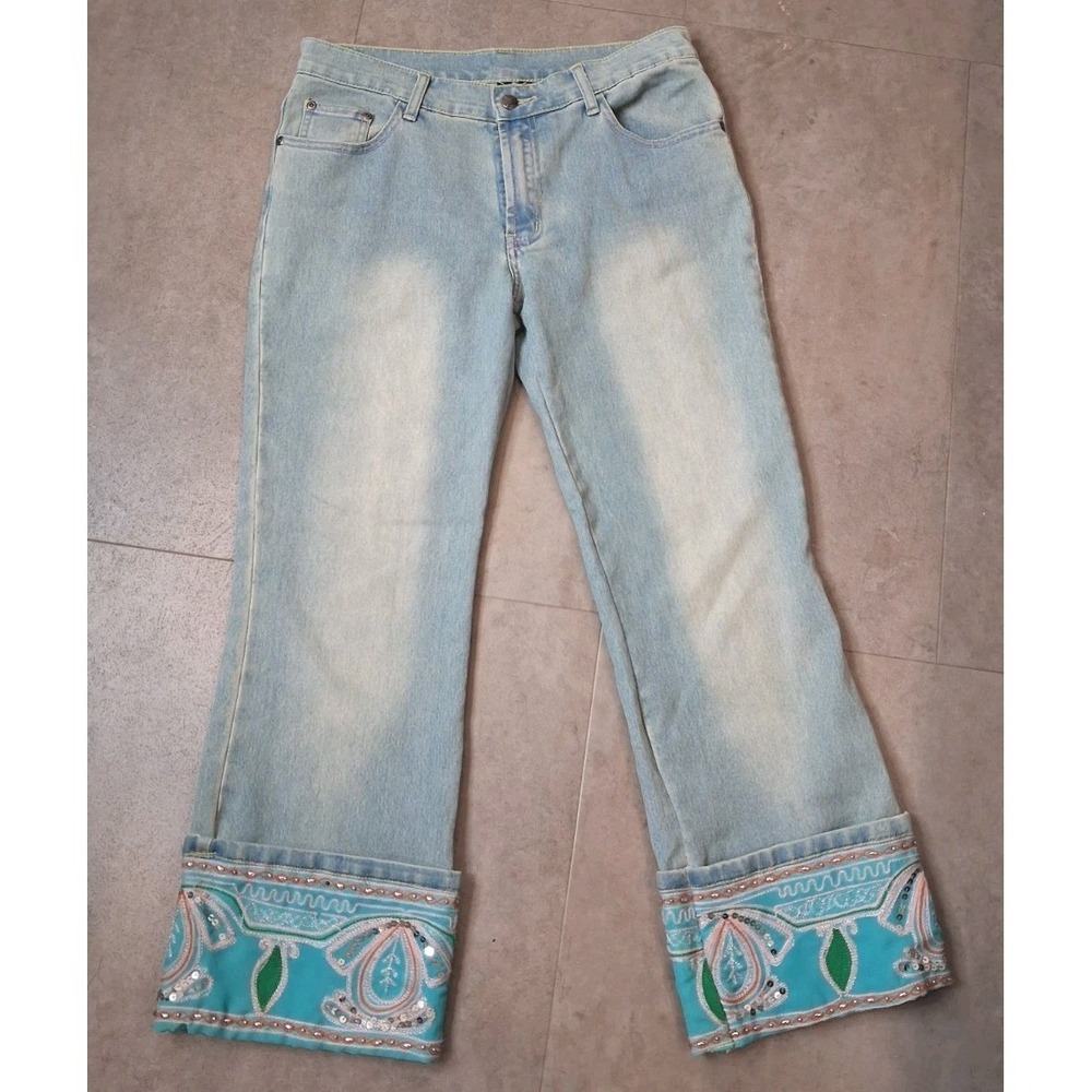 Z.I Jeans Wide Leg Cropped Light Wash Boho Paisley Hem High Rise Size 31 - Picture 2 of 11